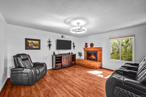 Living - 731 Inspiration, Escondido, CA 92025 photo 5 of 5