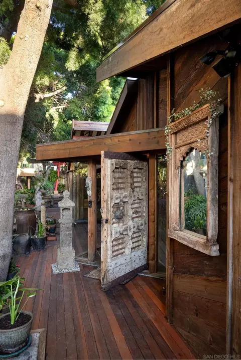 Exterior - 353 Glenmont, Solana Beach, CA 92075 photo 14 of 15