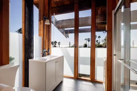 Bath - 353 Glenmont, Solana Beach, CA 92075 photo 1 of 3