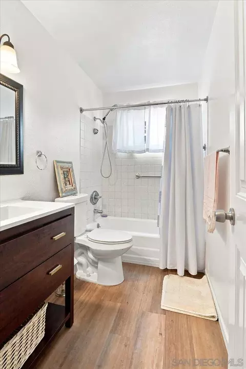 Bath - 1325 5th St, Imperial Beach, CA 91932 photo 1 of 2