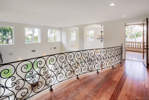 Entry Way - 1299 Urania Ave, Encinitas, CA 92024 photo 1 of 1