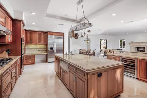 Kitchen - 1299 Urania Ave, Encinitas, CA 92024 photo 3 of 3