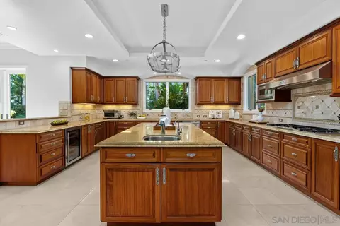 Kitchen - 1299 Urania Ave, Encinitas, CA 92024 photo 2 of 2