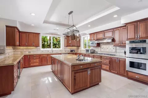 Kitchen - 1299 Urania Ave, Encinitas, CA 92024 photo 1 of 3