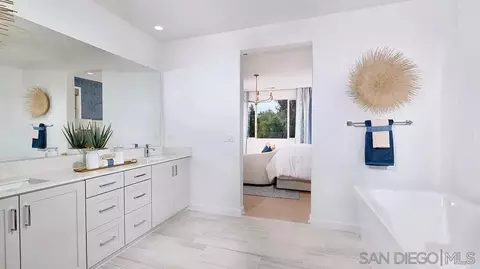 Bath - 12626 Harmon Rd, Poway, CA 92064 photo 1 of 4
