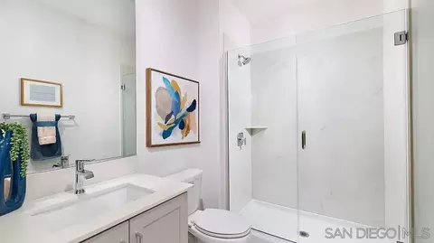 Bath - 12626 Harmon Rd, Poway, CA 92064 photo 3 of 4