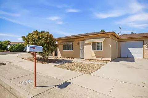 Exterior - 3719 Mira Pacific Dr, Oceanside, CA 92056 photo 1 of 7