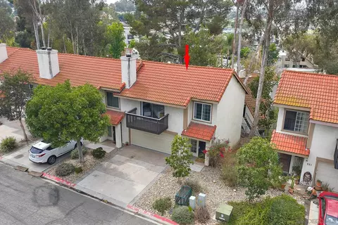 View/Area - 353 Windy Ln, Vista, CA 92083 photo 1 of 5