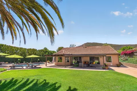 3220 Avenida Reposo, Escondido, CA 92029