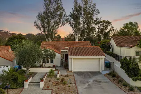 15847 Avenida Lamego, San Diego, CA 92128