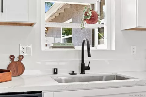 Kitchen - 7918 Linen Dr, Santee, CA 92071 photo 2 of 6