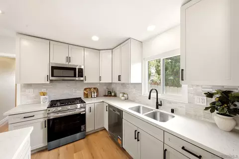 Kitchen - 3653-55 S Barcelona St, Spring Valley, CA 91977 photo 4 of 7