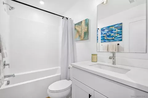 Bath - 1832 Mesquite Way, Oceanside, CA 92056 photo 4 of 4