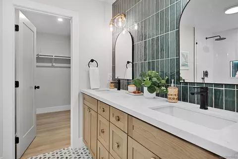 Bath - 316 S Ditmar, Oceanside, CA 92054 photo 2 of 6