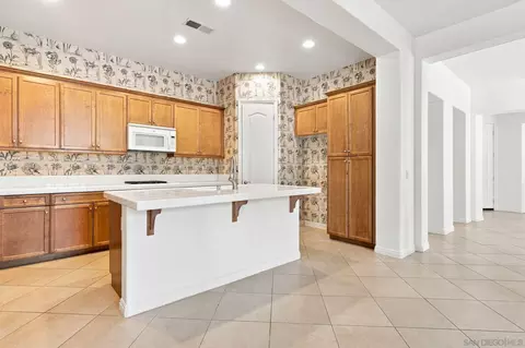 Kitchen - 317 Valley Hts, Oceanside, CA 92057 photo 2 of 3