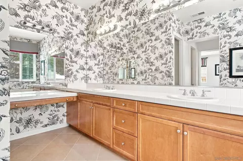 Bath - 317 Valley Hts, Oceanside, CA 92057 photo 2 of 5