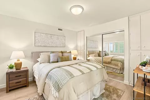 Bedroom - 4233 Dawn Ln, Oceanside, CA 92056 photo 5 of 6