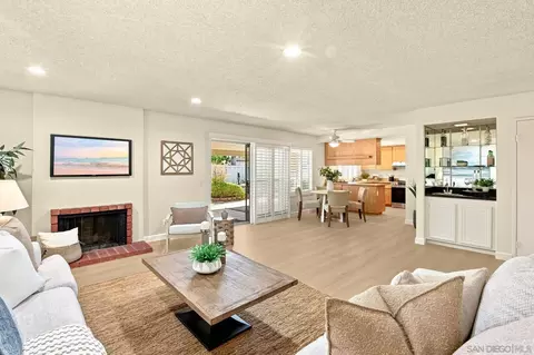 Living - 4233 Dawn Ln, Oceanside, CA 92056 photo 4 of 5