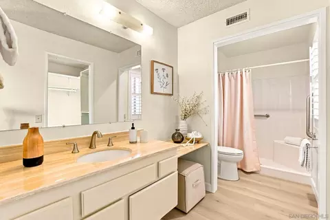 Bath - 4233 Dawn Ln, Oceanside, CA 92056 photo 1 of 2