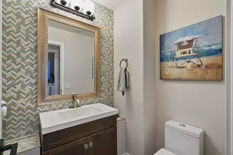 Bath - 10835 Hillcreek Rd, Santee, CA 92071 photo 1 of 3