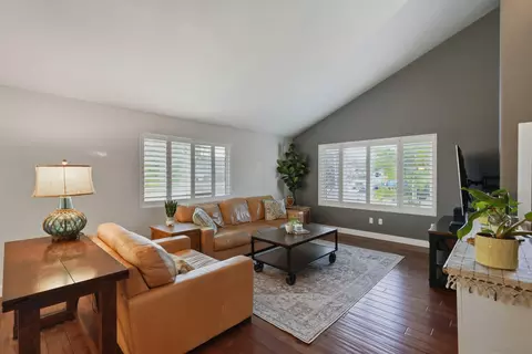 Living - 10835 Hillcreek Rd, Santee, CA 92071 photo 2 of 4