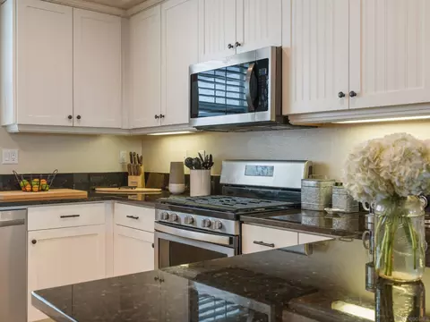 Kitchen - 790 Harbor Cliff Way #191, Oceanside, CA 92054 photo 2 of 5