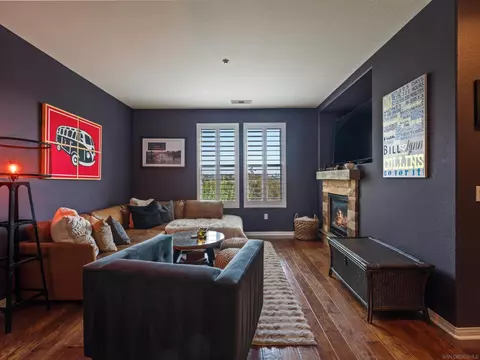Living - 790 Harbor Cliff Way #191, Oceanside, CA 92054 photo 1 of 5