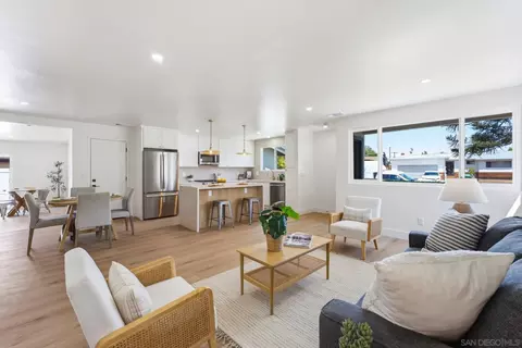 7167 Beagle St, San Diego, CA 92111