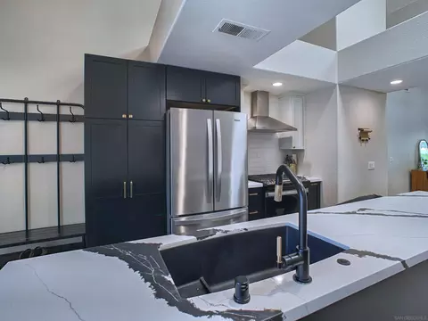 Kitchen - 2934 Manzanita View Dr, Alpine, CA 91901 photo 5 of 7