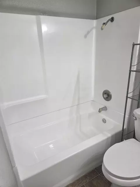 Bath - 1145-47 Jamacha Ln, Spring Valley, CA 91977 photo 3 of 3