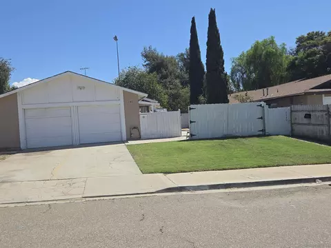 Exterior - 1145-47 Jamacha Ln, Spring Valley, CA 91977 photo 7 of 8