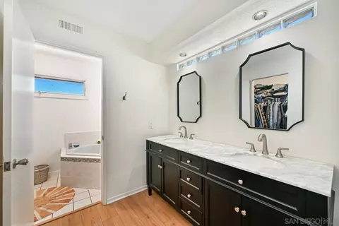 Bath - 2884 Brandeis Dr, Oceanside, CA 92056 photo 2 of 5