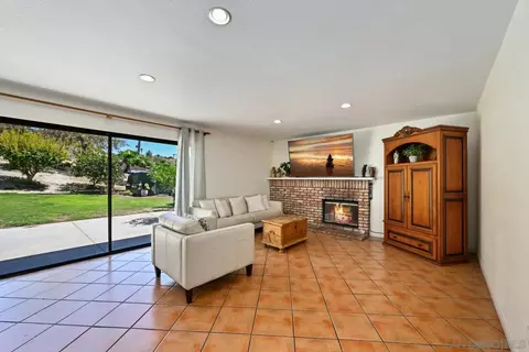 Living - 2884 Brandeis Dr, Oceanside, CA 92056 photo 1 of 1