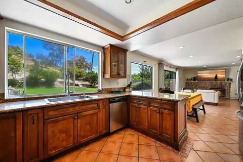Kitchen - 2884 Brandeis Dr, Oceanside, CA 92056 photo 3 of 4