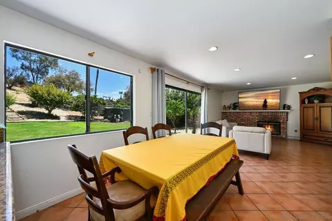 Dining - 2884 Brandeis Dr, Oceanside, CA 92056 photo 2 of 2