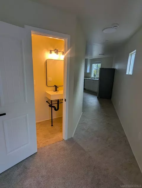 Entry Way - 1413 Shoshone St, Oceanside, CA 92058 photo 2 of 2