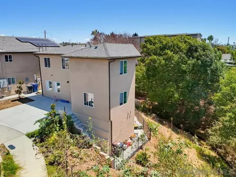 View/Area - 1413 Shoshone St, Oceanside, CA 92058 photo 2 of 17