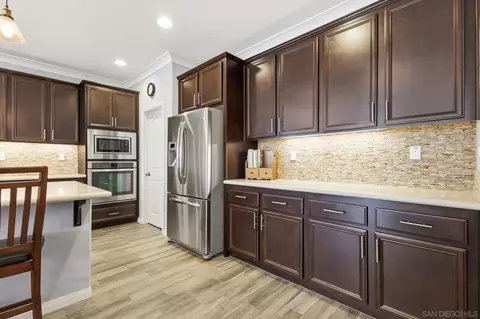 Kitchen - 39186 Clydesdale Cir, Temecula, CA 92591 photo 3 of 4
