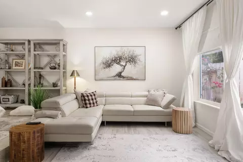 Living - 9140 Inverness, Santee, CA 92071 photo 2 of 3