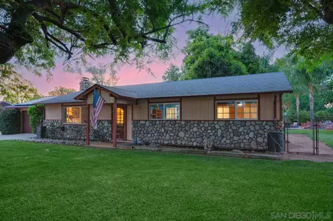 Exterior - 2147 Raymond Ave, Ramona, CA 92065 photo 4 of 19