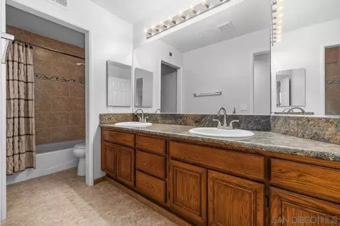 Bath - 9910 Mollie, Santee, CA 92071 photo 3 of 3