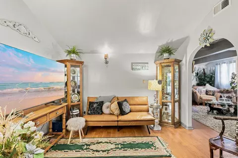 Living - 227 Millar, El Cajon, CA 92020 photo 4 of 4