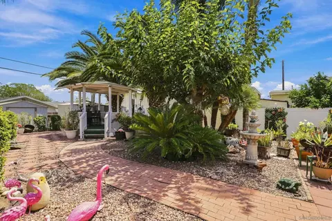 Exterior - 227 Millar, El Cajon, CA 92020 photo 10 of 17