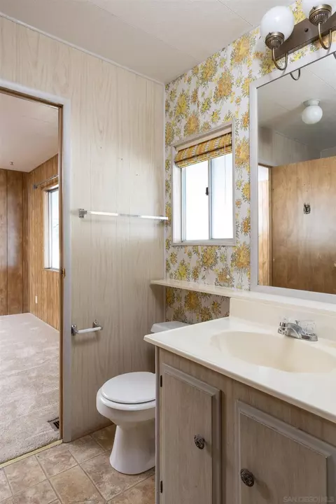Bath - 275 S Worthington St #105, Spring Valley, CA 91977 photo 1 of 4