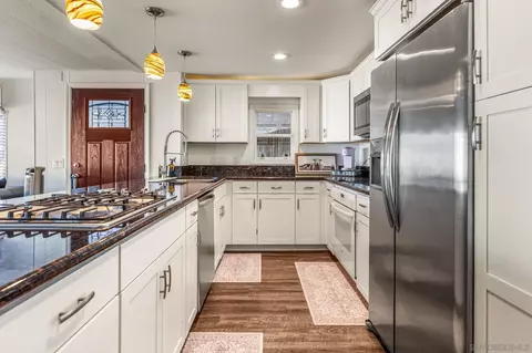 1010 E Bobier Dr #SPC 192, Vista, CA 92084
