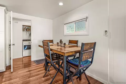 Dining - 1010 E Bobier Dr #SPC 192, Vista, CA 92084 photo 1 of 1