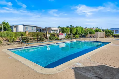 Exterior - 1010 E Bobier Dr #SPC 192, Vista, CA 92084 photo 10 of 11