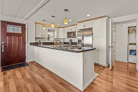 Kitchen - 1010 E Bobier Dr #SPC 192, Vista, CA 92084 photo 3 of 3