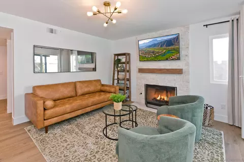Living - 46352 Willow Ln, Indio, CA 92201 photo 4 of 6