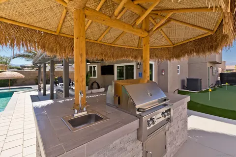 Kitchen - 46352 Willow Ln, Indio, CA 92201 photo 4 of 4